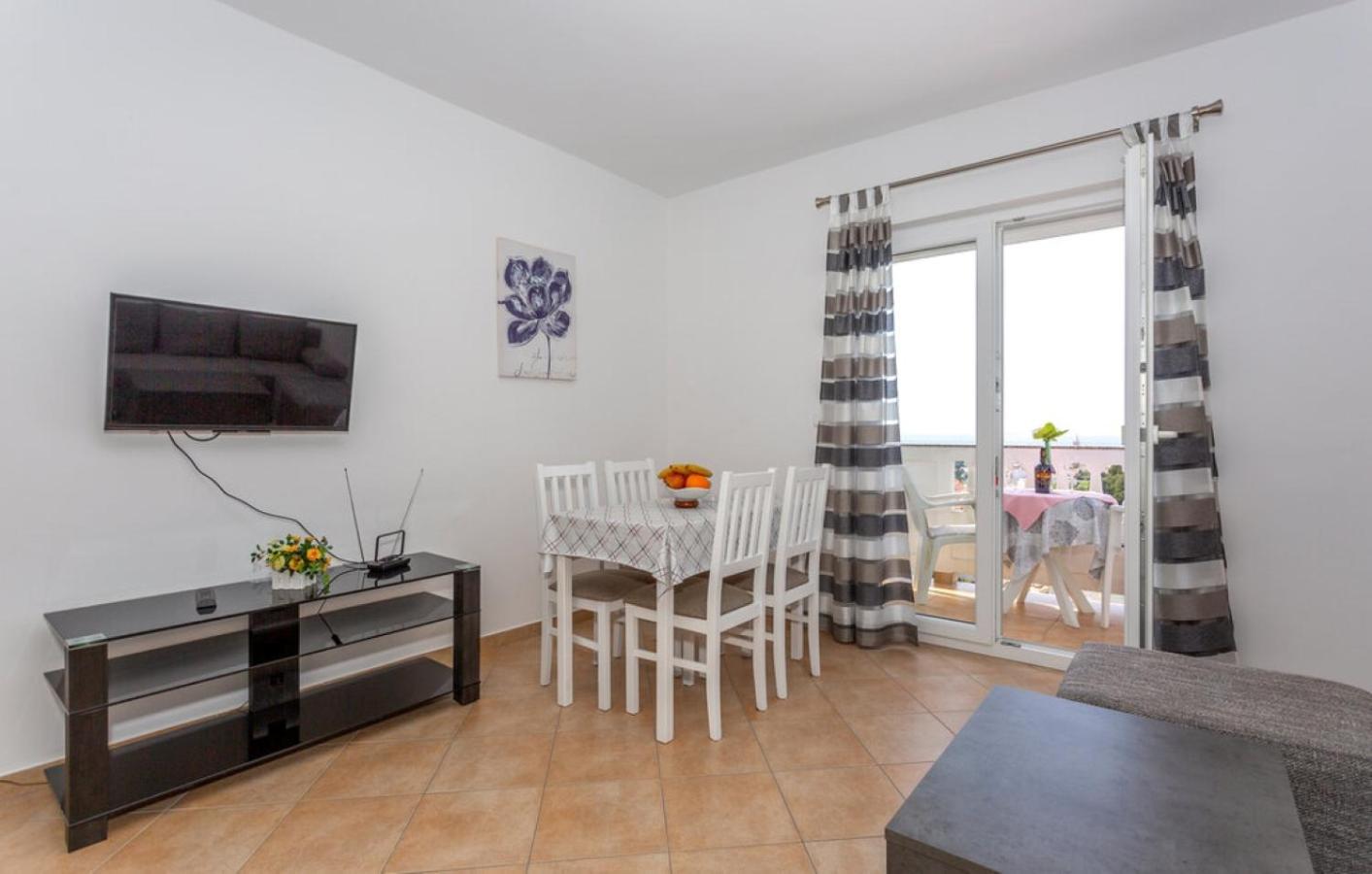 Guest House Lucija Banjol Rum bild