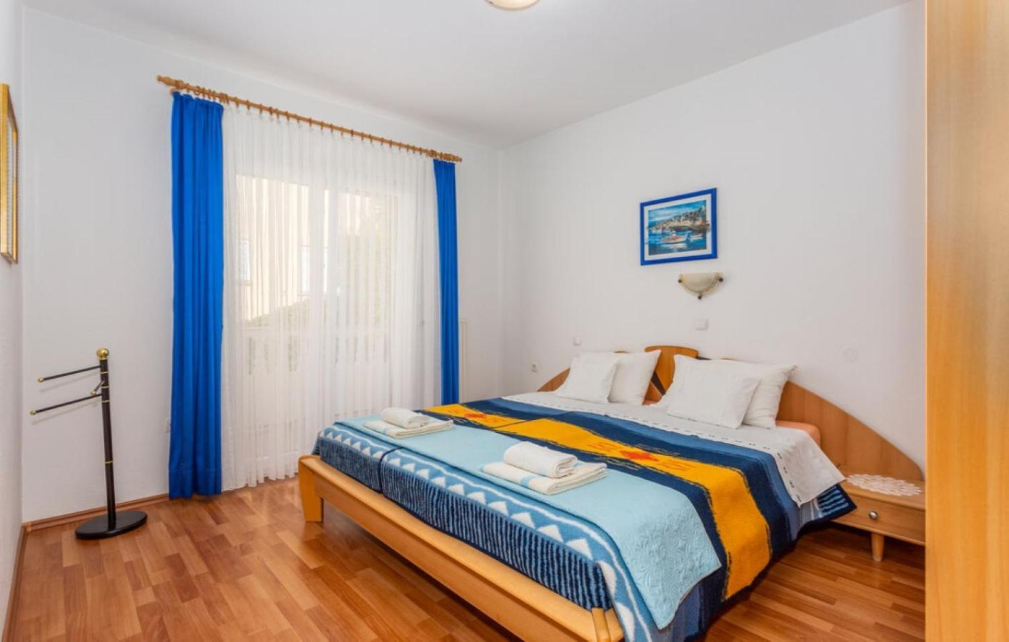 Guest House Lucija Banjol Rum bild